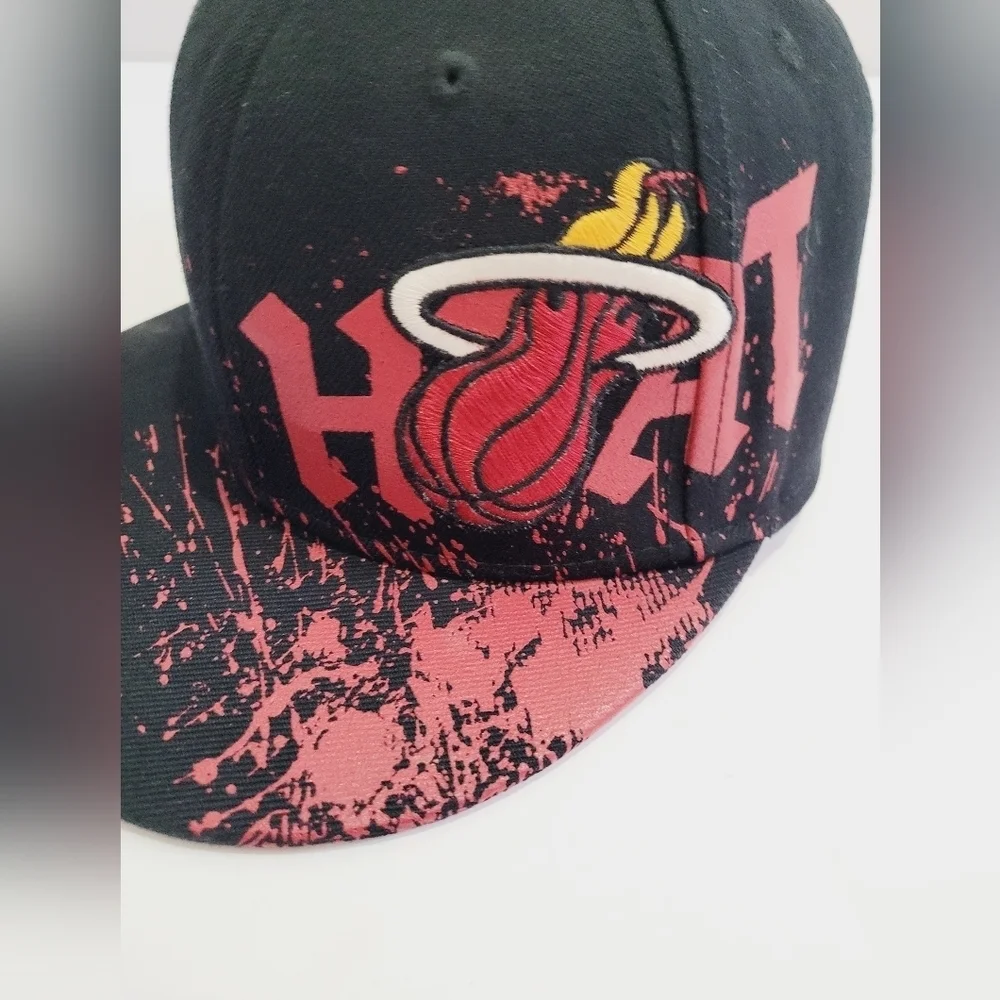 Miami Heat NBA Wool Blend Ball Cap Size S/M Embroidered - Picture 10 of 10